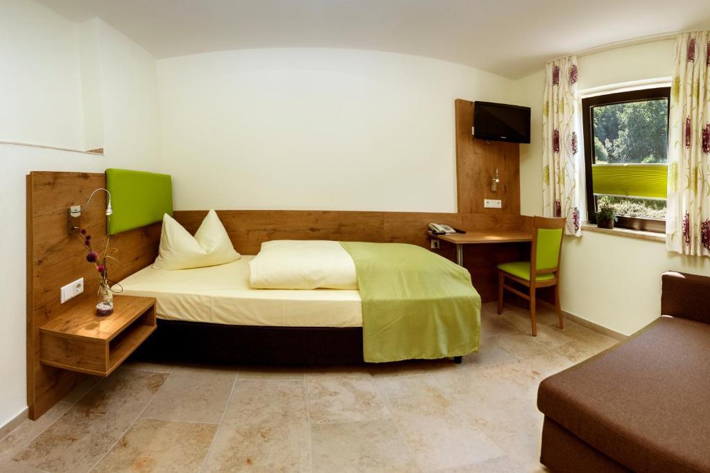Hotel-Restaurant Bauer-Keller Greding Pokoj fotografie
