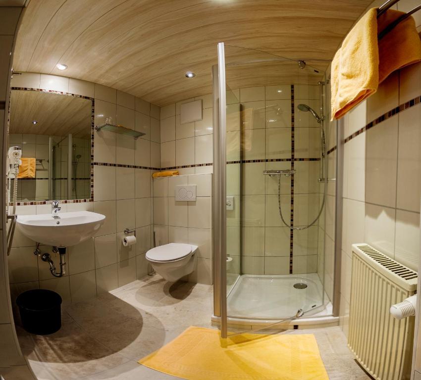 Hotel-Restaurant Bauer-Keller Greding Pokoj fotografie